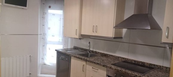 Apartamento de 3 dormitorios en Castellón de la Plana, Spain No. 119231 4