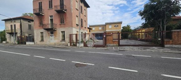 Gewerbliche Immobilie in Brescia, Italy 800m², Nr. 128936 10
