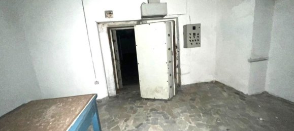 Коммерческая недвижимость 260м² в Неаполь, Италия № 7607 9