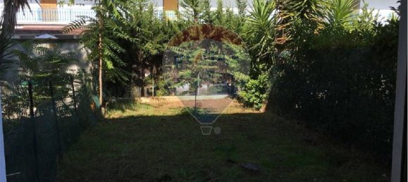 2 bedrooms Apartment in Manfredonia, Italy No. 81134 5