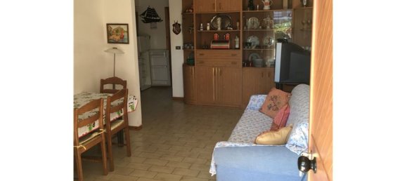 2 bedrooms Apartment in Manfredonia, Italy No. 81134 9