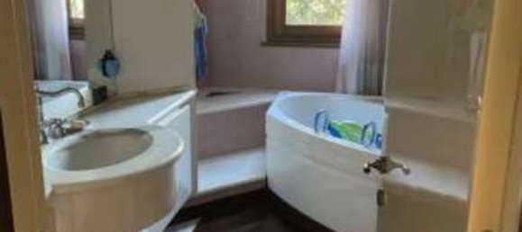 5 rooms Apartment in Prato, Italy No. 277360 12