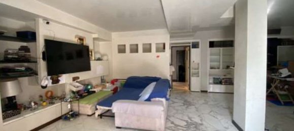 5 rooms Apartment in Prato, Italy No. 277360 3