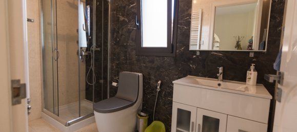 4 Schlafzimmer Haus in Lloret de Mar, Spain, Nr. 810 11