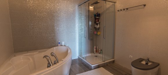 4 Schlafzimmer Haus in Lloret de Mar, Spain, Nr. 810 25