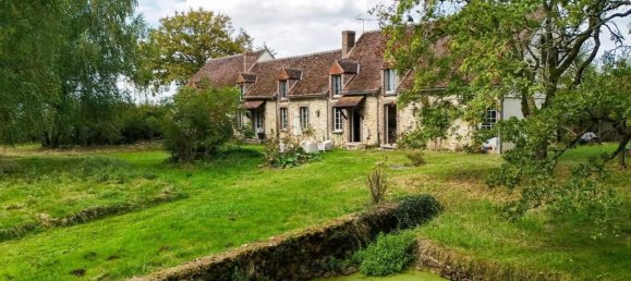 5 bedrooms House in Courtenay, France No. 243675 2