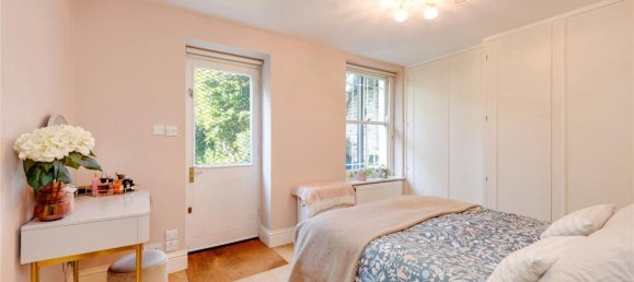 2 bedrooms Apartment in London, United Kingdom No. 12872 4