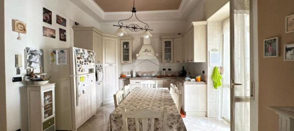 4 rooms Apartment in Castellammare di Stabia, Italy No. 52671 2