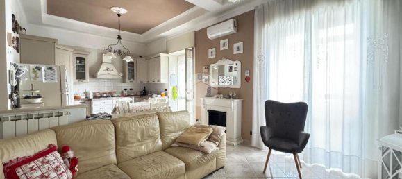 4 rooms Apartment in Castellammare di Stabia, Italy No. 52671 6