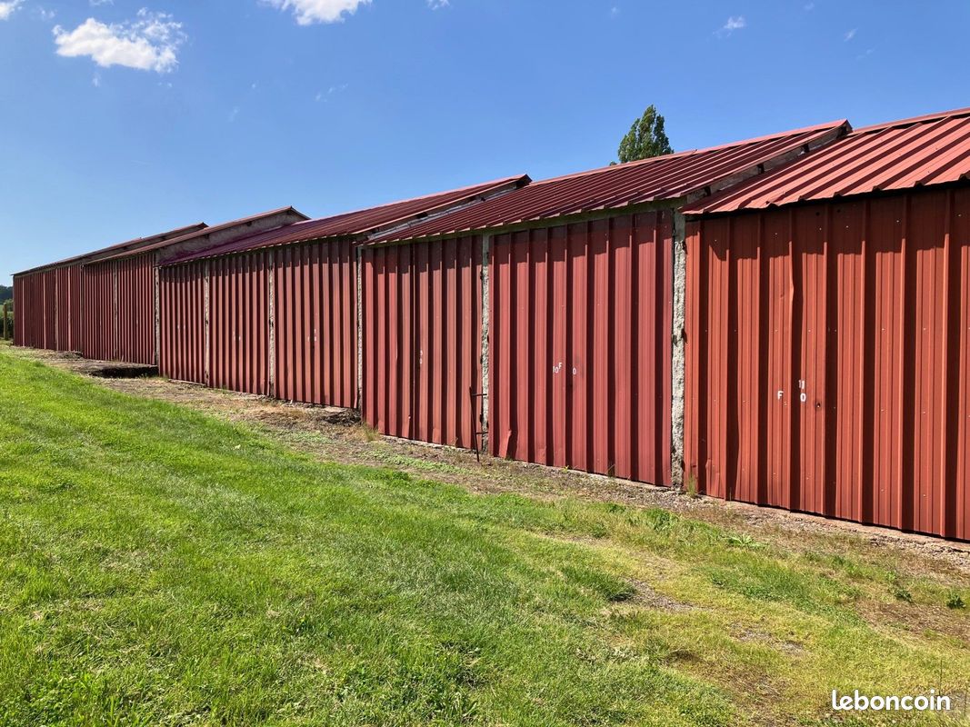 Garagem em Brugheas, France 252 m² N.º 341430