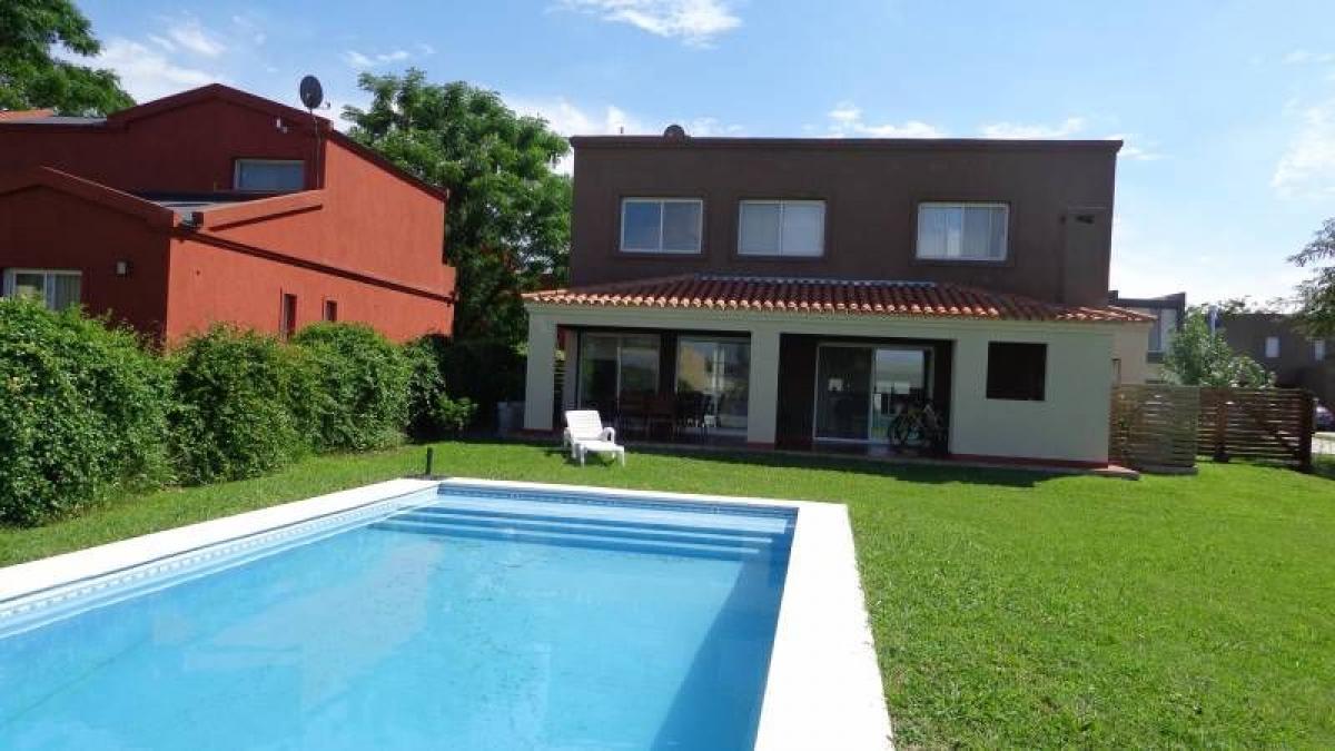 Casa T3 em Pilar, Argentina N.º 72384