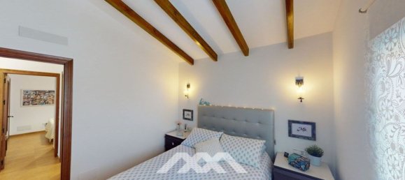 5 bedrooms House in Arenas, Spain No. 44874 17