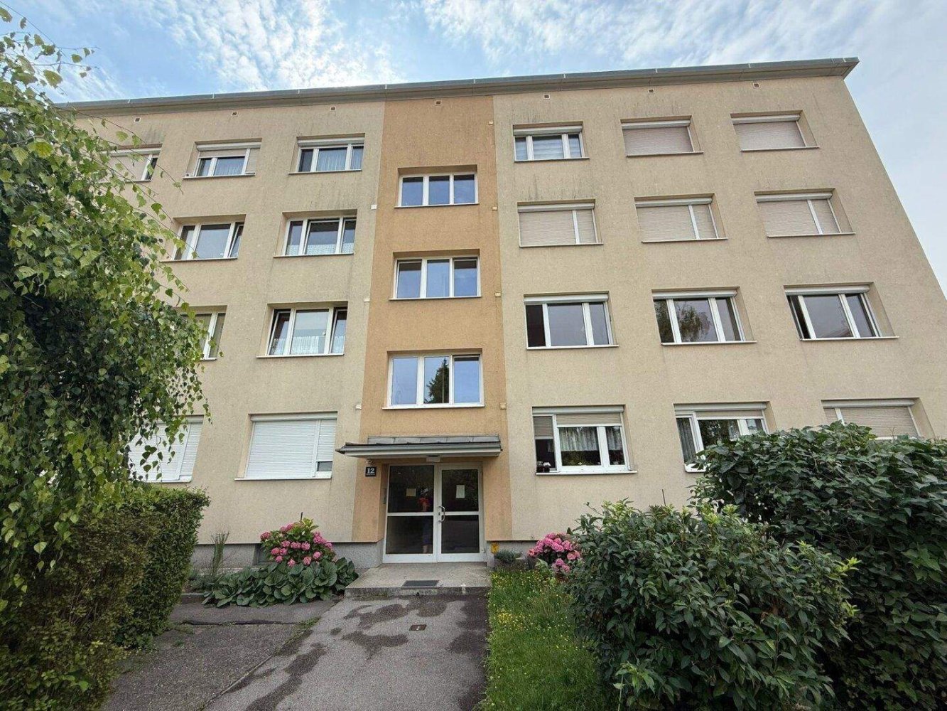 2-salle Appartement à Traun, Austria No. 248096