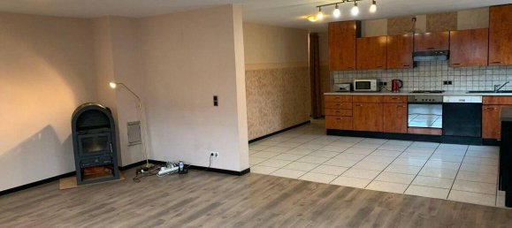 Здание с 5 комнатами в Эссен, Германия № 6092 2