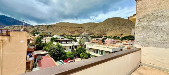 2 rooms Apartment in Palermo, Italy No. 258783 12