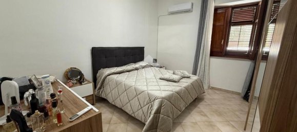 2 rooms Apartment in Palermo, Italy No. 258783 10