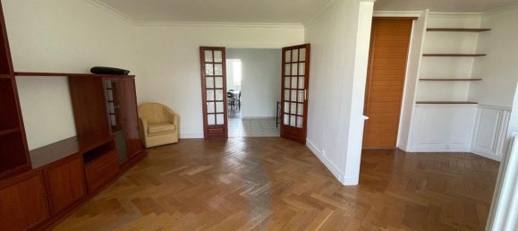 Apartamento de 3 dormitorios en Neuilly-Plaisance, France No. 165930 22