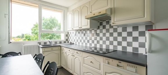 Apartamento de 3 dormitorios en Neuilly-Plaisance, France No. 165930 8