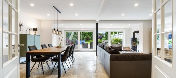 6 rooms Townhouse in Stormarn, Germany No. 370788 2