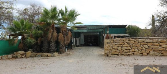 7 bedrooms Land in Faro, Portugal No. 9249 4