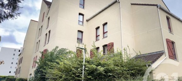 2 bedrooms Apartment in Sarcelles, France No. 320550 3