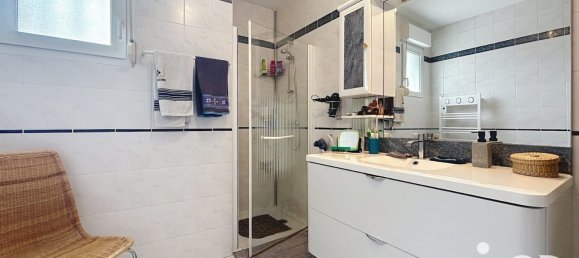 3 bedrooms House in Entrange, France No. 300104 9