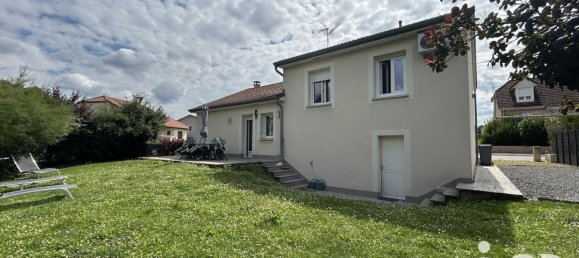 3 bedrooms House in Entrange, France No. 300104 4