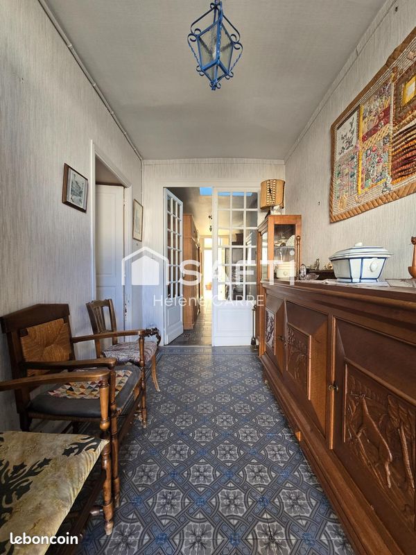 3 chambres Maison à Mehun-sur-Yèvre, France No. 155038