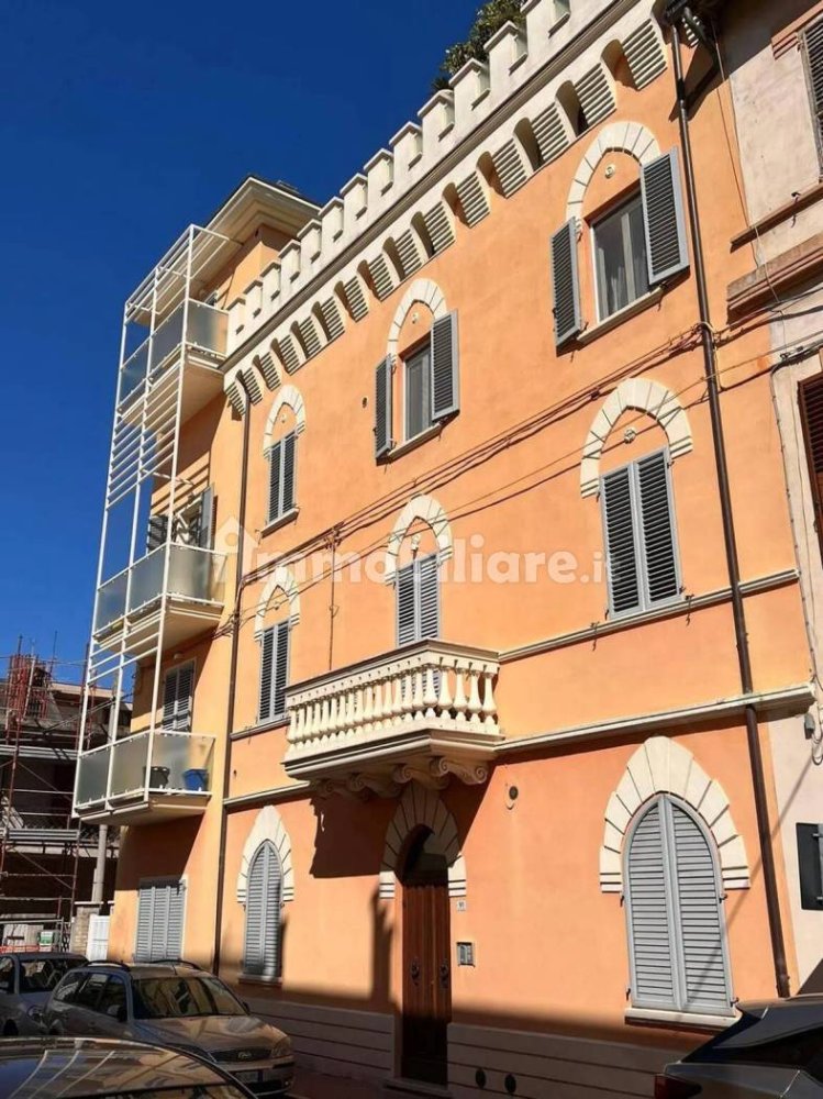 5 bedrooms Apartment in Grottammare, Italy No. 380422