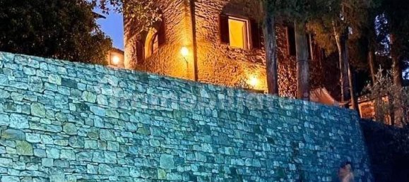 9 bedrooms Villa in Greve in Chianti, Italy No. 192502 16