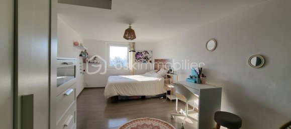 4 Schlafzimmer Haus in Saint-Hilaire-de-la-Cote, France, Nr. 201547 12