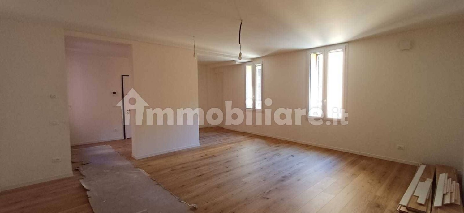 3 bedrooms Apartment in Bologna, Italy No. 318911