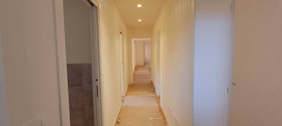 3 bedrooms Apartment in Bologna, Italy No. 318911 17