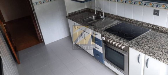 2 bedrooms Apartment in Oviedo, Spain No. 165399 3