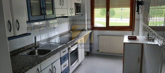 2 bedrooms Apartment in Oviedo, Spain No. 165399 2