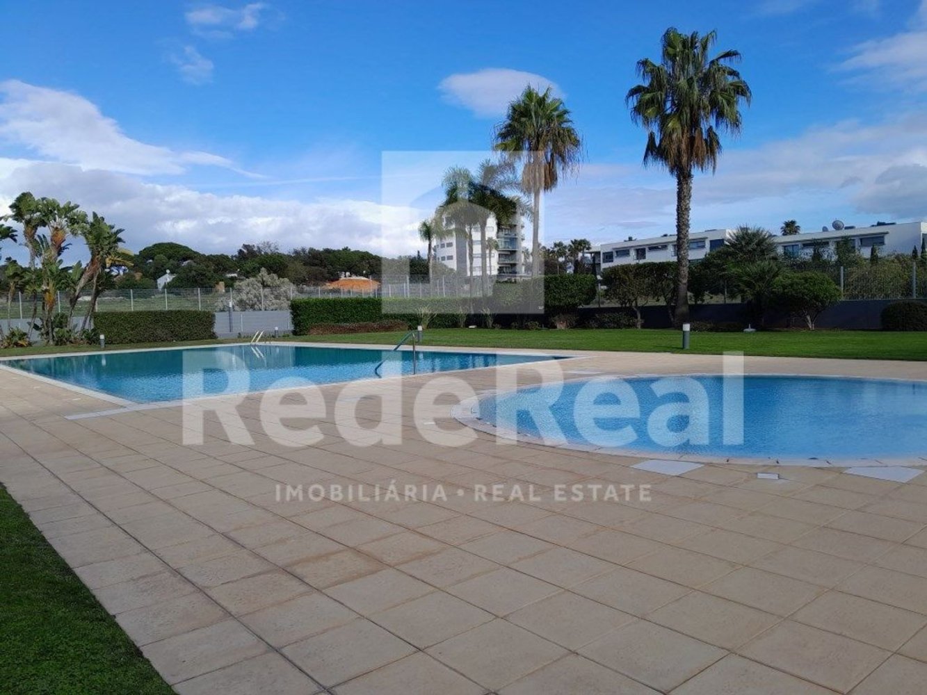 Квартира с 2 спальнями в Картейра, Португалия № 90536