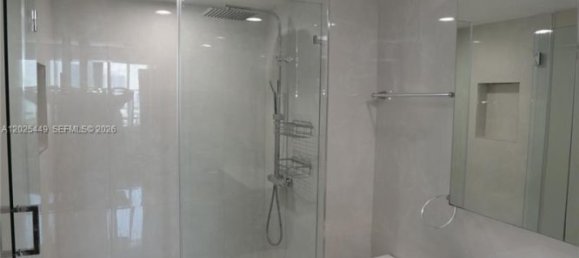 2 Schlafzimmer Gewerbliche Immobilien in Miami, USA, Nr. 615054 3