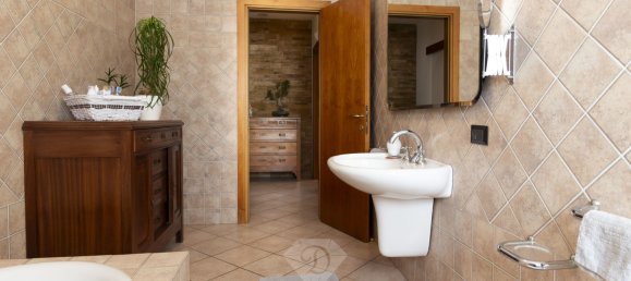 Вилла с 3 спальнями в Сумираго, Италия № 85157 43