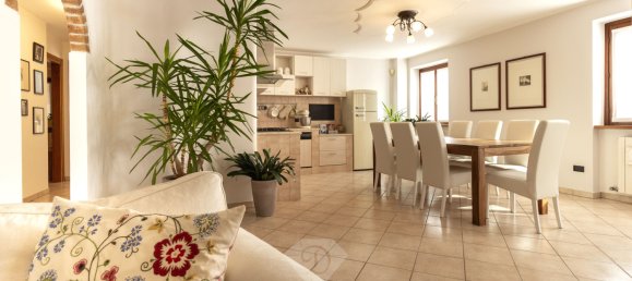 Вилла с 3 спальнями в Сумираго, Италия № 85157 5