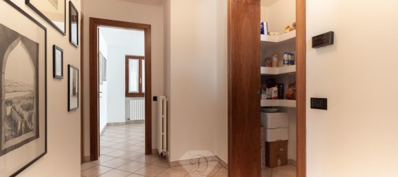 Вилла с 3 спальнями в Сумираго, Италия № 85157 15