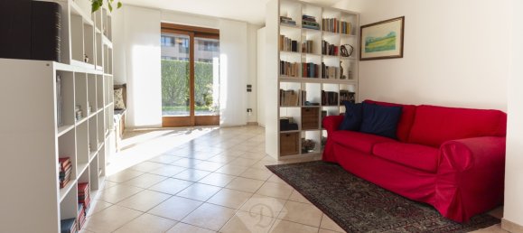 Вилла с 3 спальнями в Сумираго, Италия № 85157 20