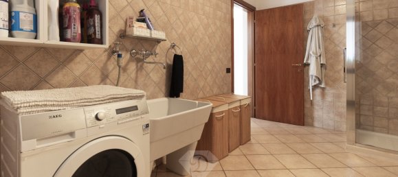 Вилла с 3 спальнями в Сумираго, Италия № 85157 18