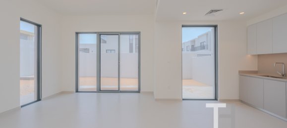 4 bedrooms Villa in Dubai South (Dubai World Central), UAE No. 32201 6