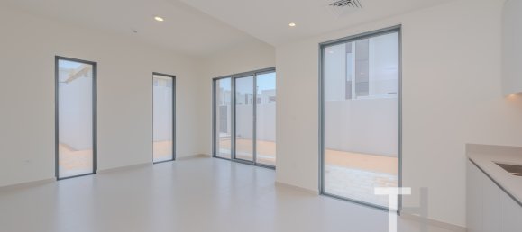 4 bedrooms Villa in Dubai South (Dubai World Central), UAE No. 32201 4