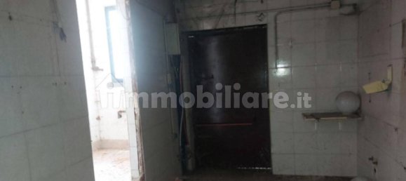 37m² Commercial property in Chivasso, Italy No. 315117 3