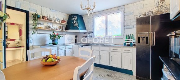 5 bedrooms House in Combs-la-Ville, France No. 175700 12