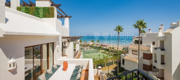 3 bedrooms Penthouse in Estepona, Spain No. 253446 24