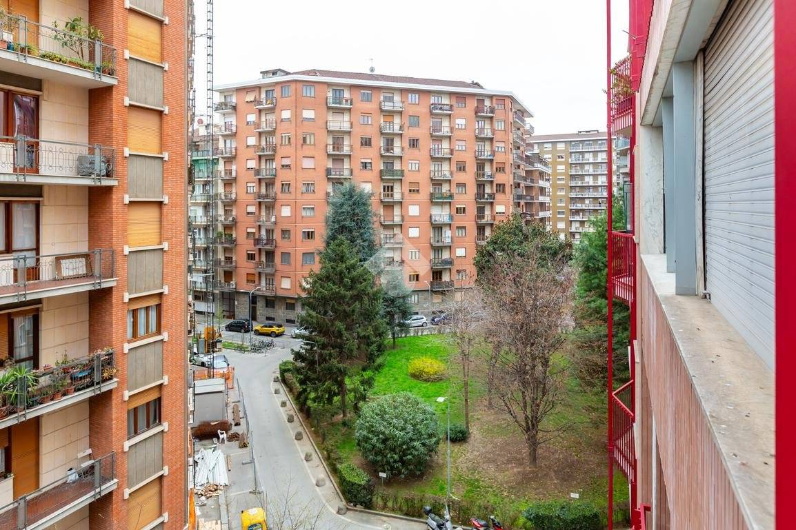 2 غرف نوم شقة في Turin, Italy رقم 54384