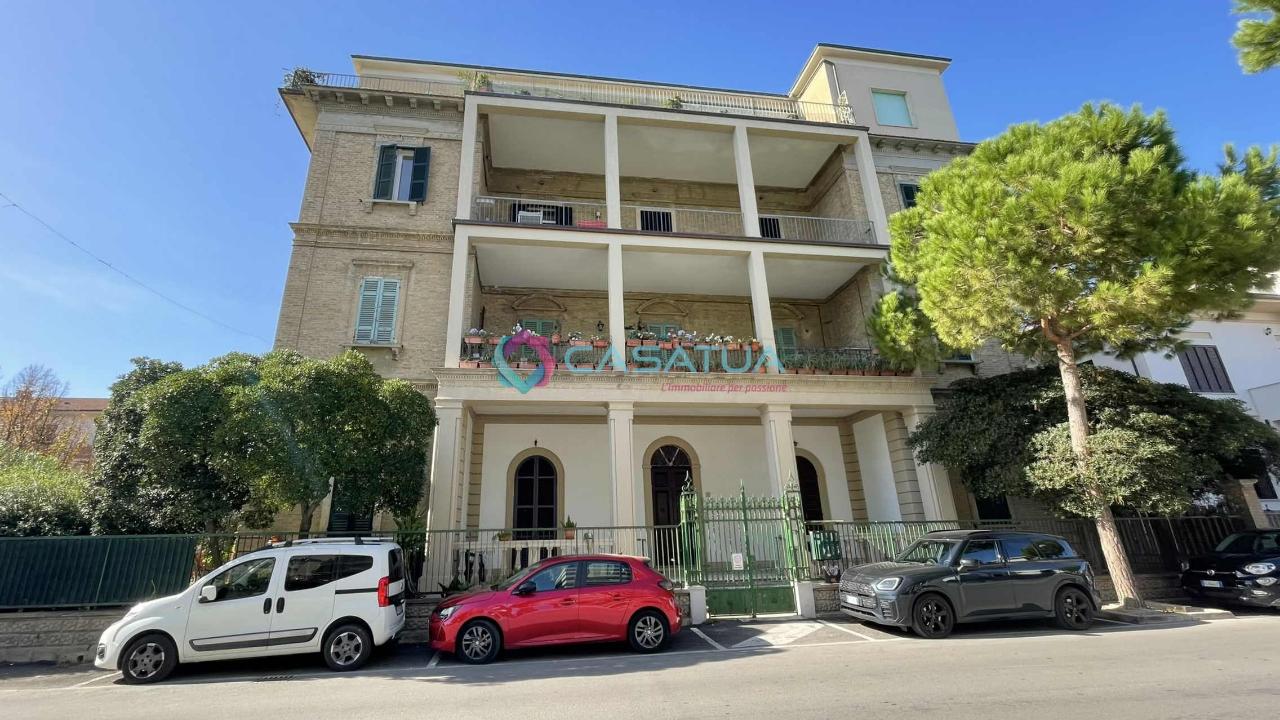 Apartamento de 6 divisões em Silvi, Italy N.º 77238