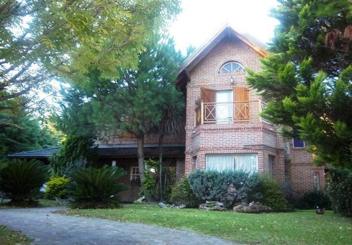 3 bedrooms House in Ezeiza, Argentina No. 94876